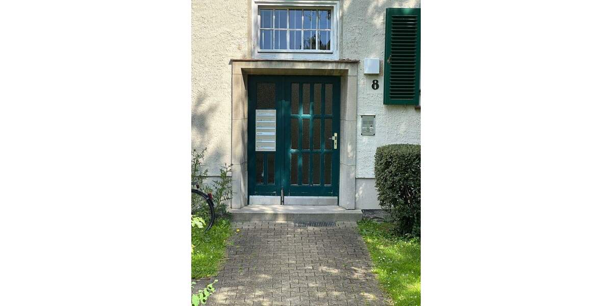 Eigentumswohnung mit 2 ZKB im 2. OG in guter Lage von Kassel-Wehlheiden. 2 zimmer