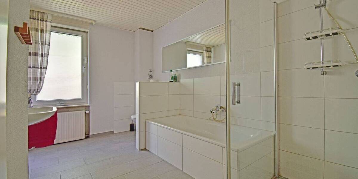 Etagenwohnung Kassel Süd - 4 Zimmer, 107 m&sup2;, 225.000&euro; | Angebot:26816145