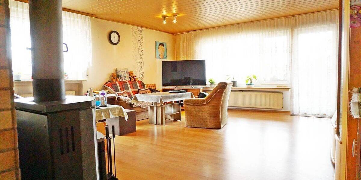 Terrassenwohnung Breuna Oberlistingen - 3 Zimmer, 97 m&sup2;, 64.800&euro; | Angebot:26243000