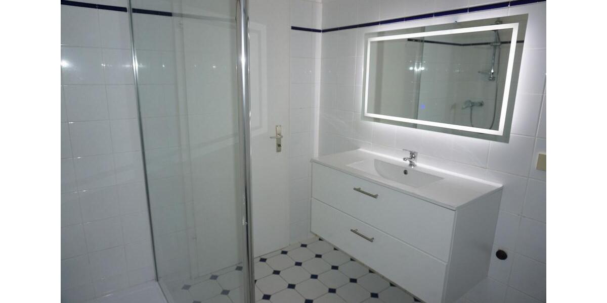 Einfamilienhaus Melsungen - 6 Zimmer, 200 m&sup2;, 1.600&euro; | Angebot:26192357