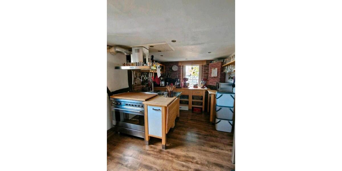 Einfamilienhaus Lohfelden - 6 Zimmer, 140 m&sup2;, 229.000&euro; | Angebot:25975246