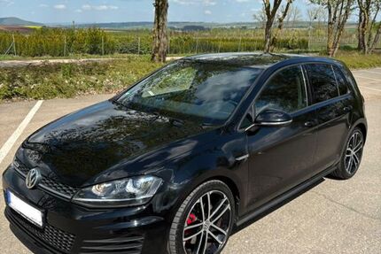 VW Golf 124.999 km 15.999 &euro; Grebenstein 34393