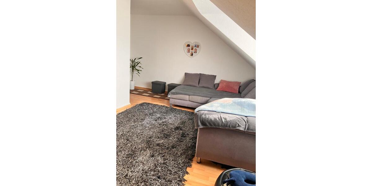 Dachgeschoßwohnung Kassel Fasanenhof - 4 Zimmer, 84 m&sup2;, 760&euro; | Angebot:24661501
