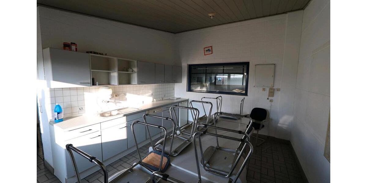 Gewerbeobjekt Baunatal - 2.600&euro; | Angebot:25094448