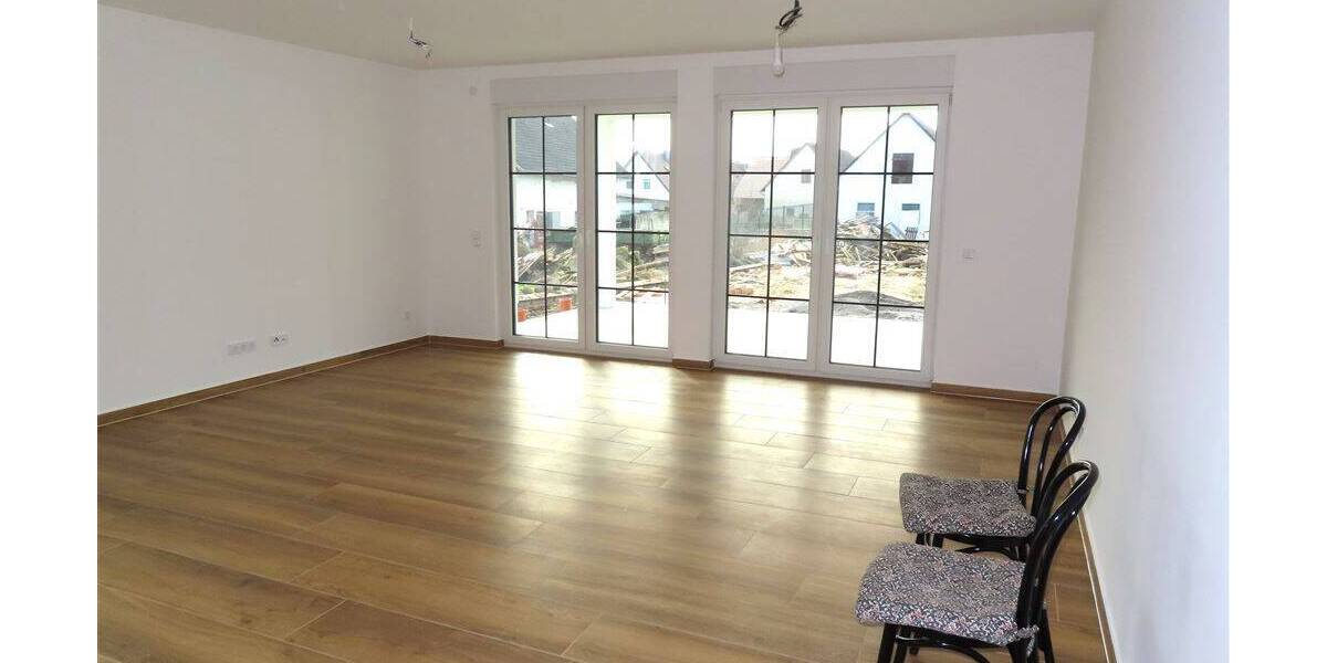 Etagenwohnung Fuldatal Ihringshausen - 3 Zimmer, 102 m&sup2;, 1.200&euro; | Angebot:26859043