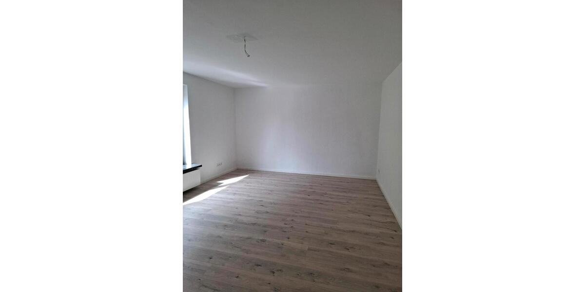 Etagenwohnung Kassel - 2 Zimmer, 70 m&sup2;, 780&euro; | Angebot:26393190