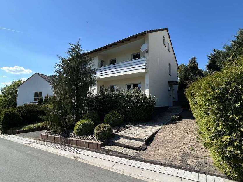 Haus zum Kaufen in Borgenteich-Körbecke 149.000 € 181 m²