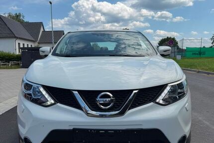 Nissan Qashqai 110.256 km 9.799 &euro; Staufenberg 34355