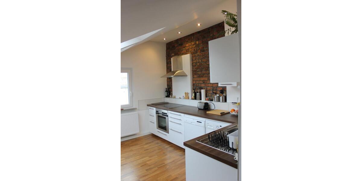Dachgeschoßwohnung Kassel Südstadt - 3 Zimmer, 74 m&sup2;, 960&euro; | Angebot:26694093