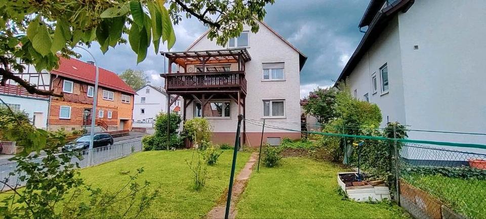 Einfamilienhaus Ahnatal - 8 Zimmer, 175 m&sup2;, 260.000&euro; | Angebot:26879315