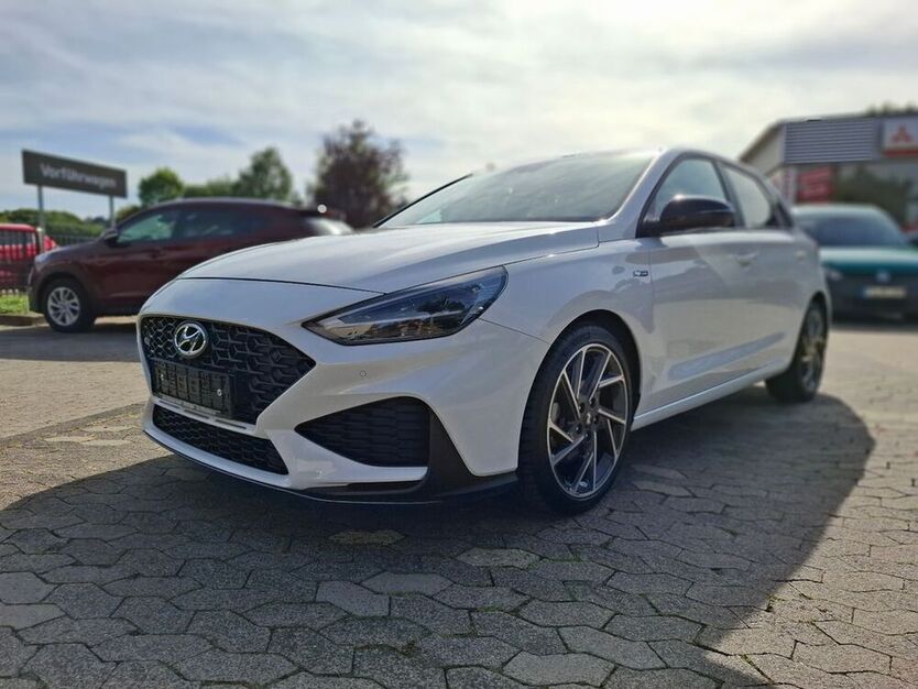 i30