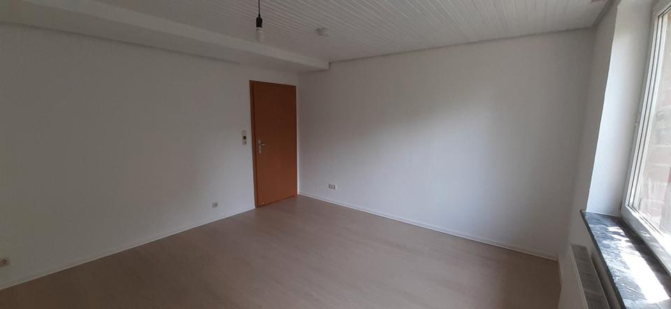 Etagenwohnung Naumburg - 4 Zimmer, 133 m&sup2;, 800&euro; | Angebot:26068054