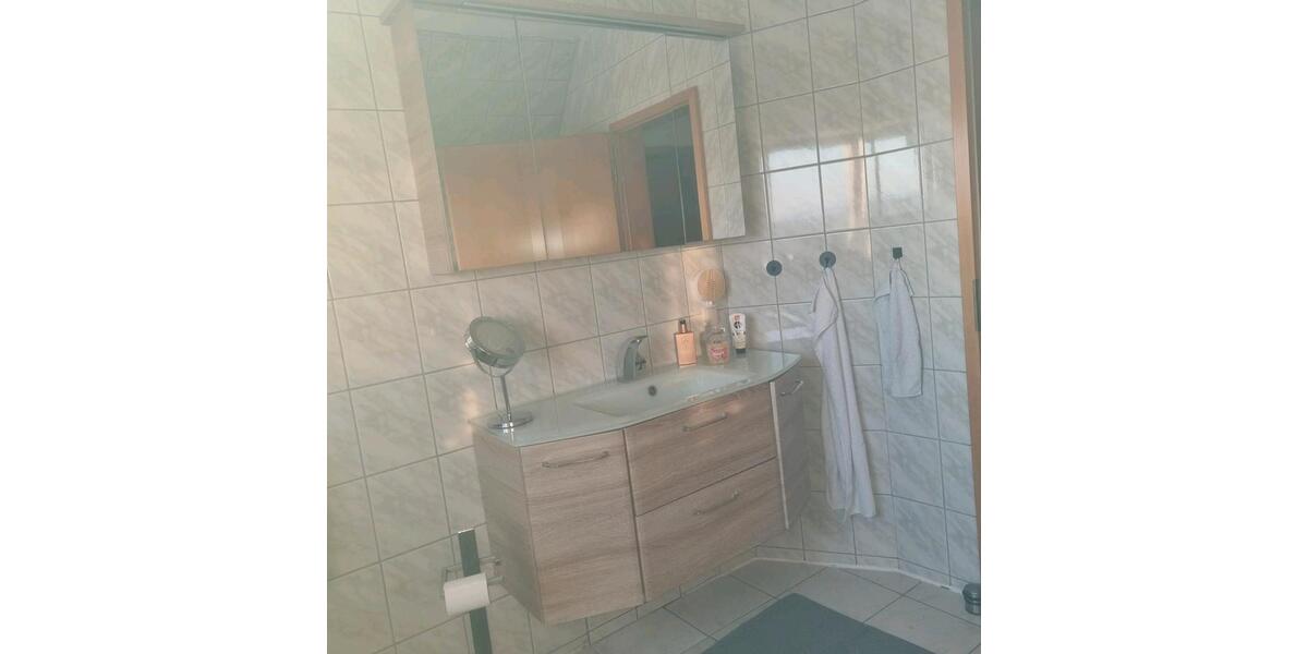 Dachgeschoßwohnung Gudensberg - 3 Zimmer, 80 m&sup2;, 650&euro; | Angebot:25353152