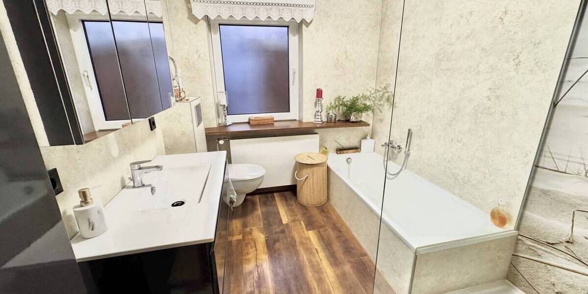 Etagenwohnung Kassel / Harleshausen Jungfernkopf - 3 Zimmer, 115 m&sup2;, 298.000&euro; | Angebot:25929672