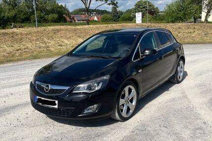 Opel Astra 247.326 km 4.000 € Warburg 34414