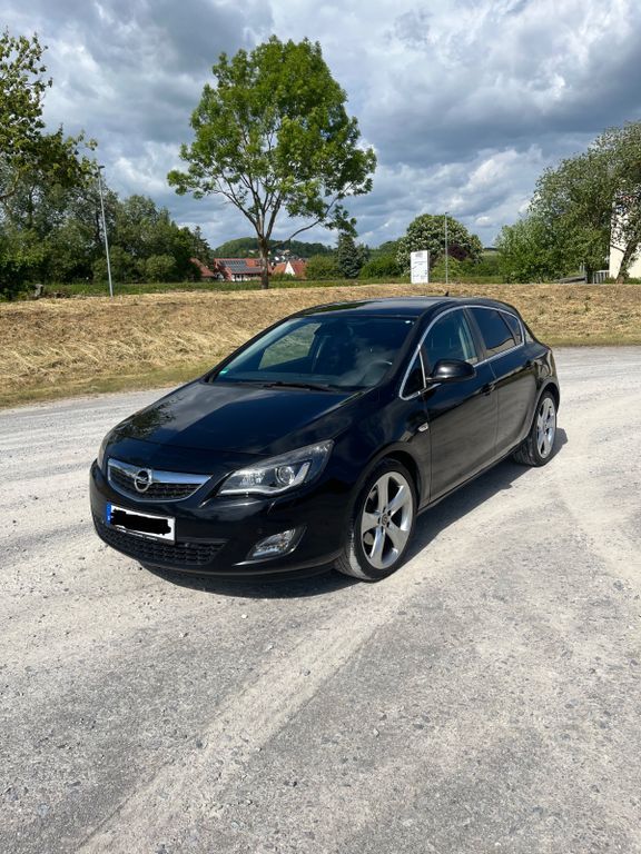 Opel Astra 247.326 km 4.000 € Warburg 34414