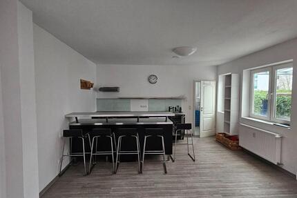 Wohnen oder Gewerbe 70 m² teilbar EBK Außenbereich 2 zimmer