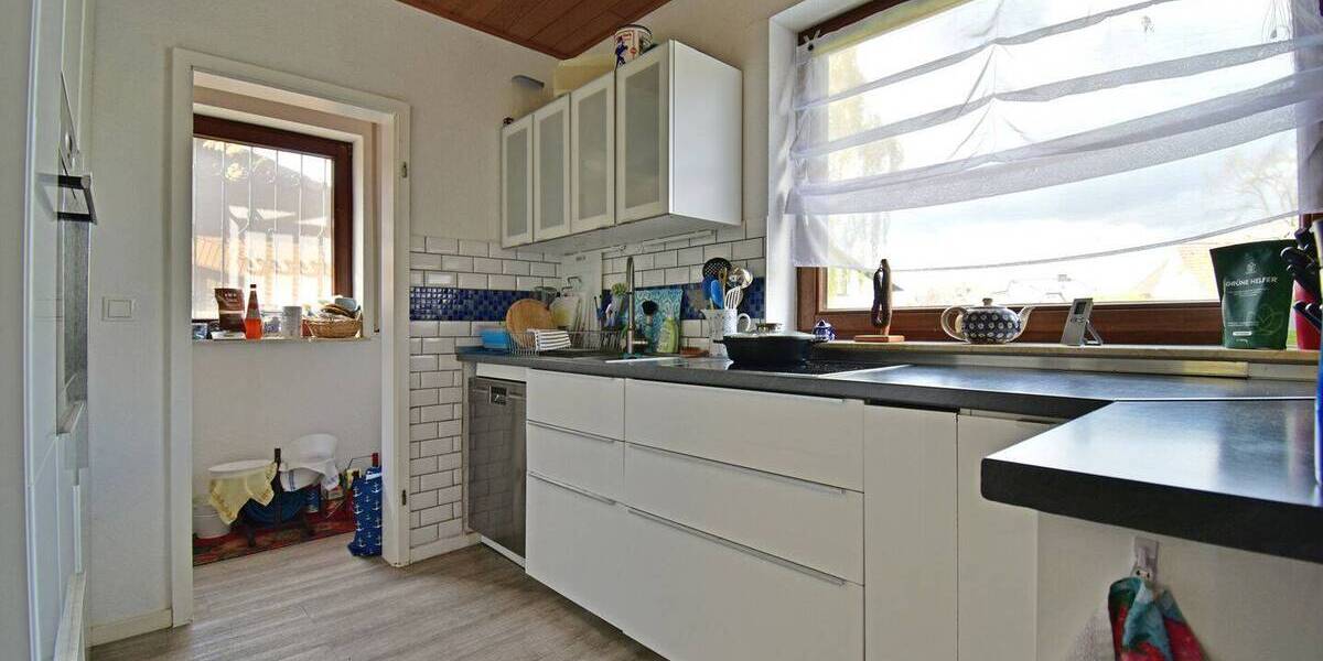 Einfamilienhaus Wolfhagen - 6 Zimmer, 207 m&sup2;, 440.000&euro; | Angebot:26527343
