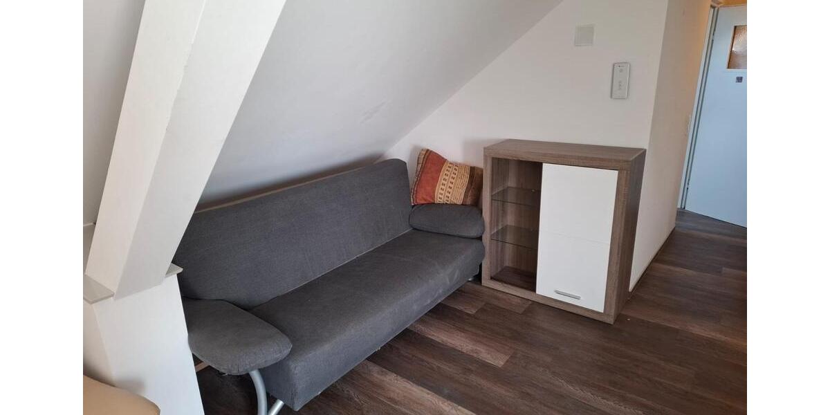 Dachgeschoßwohnung Baunatal - 1 Zimmer, 40 m&sup2;, 400&euro; | Angebot:26064372