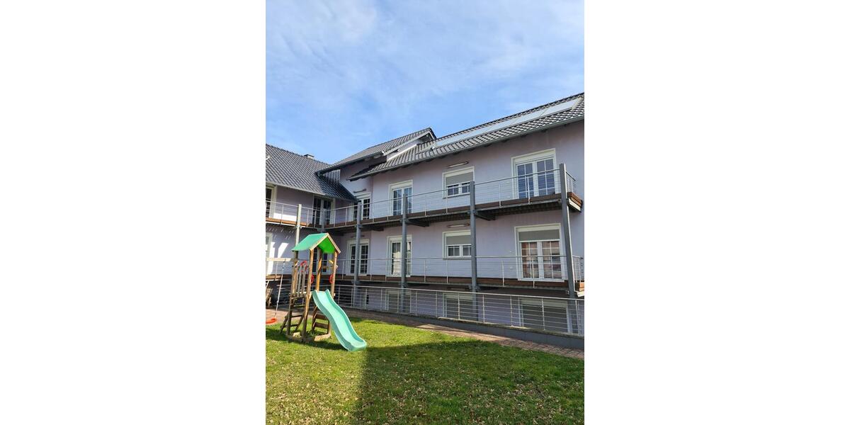 Einfamilienhaus Felsberg - 10 Zimmer, 381 m&sup2;, 750.000&euro; | Angebot:26626231