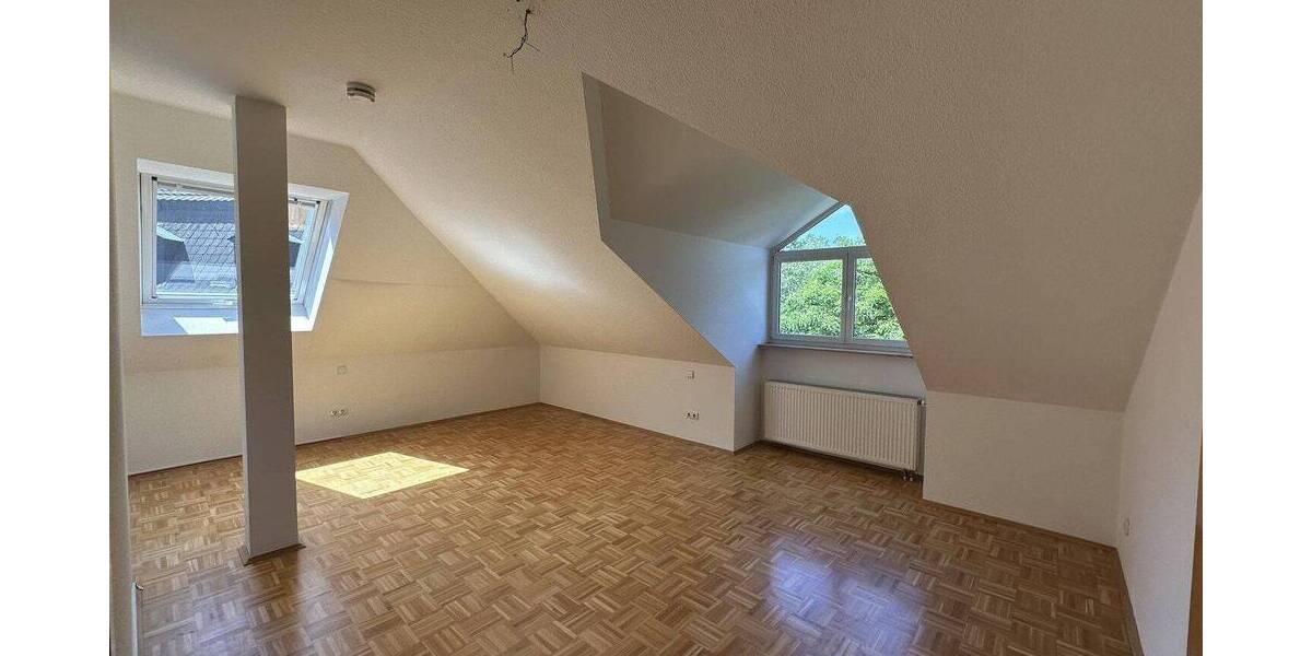 Etagenwohnung Kassel Bad Wilhelmshöhe - 3 Zimmer, 106 m&sup2;, 1.100&euro; | Angebot:26825326