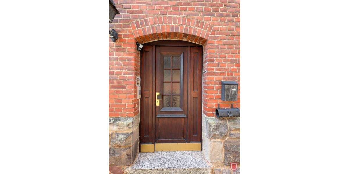 3-Familienhaus mit großem Garten zentral in Vellmar 9 zimmer