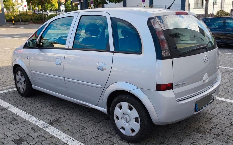 Opel Meriva 125.000 km 4.250 € Bad Arolsen 34454