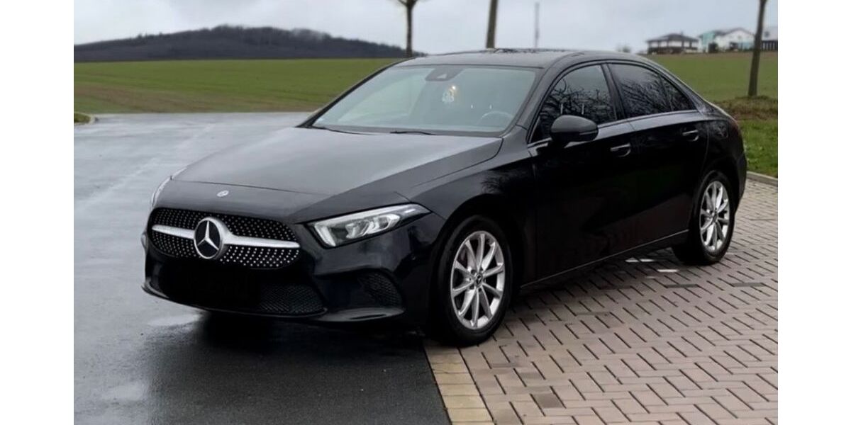 Mercedes-Benz A 180 122.900 km 20.800 &euro; Niedenstein 34308