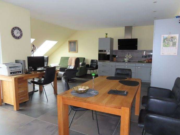 Etagenwohnung Niestetal - 3 Zimmer, 100 m&sup2;, 1.250&euro; | Angebot:26948079