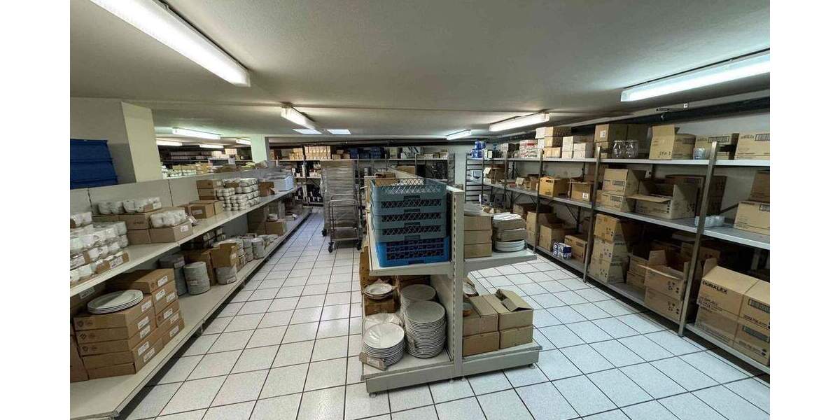 Laden - Büroflache mit Ausstellung oder Lagerfläche 4 zimmer