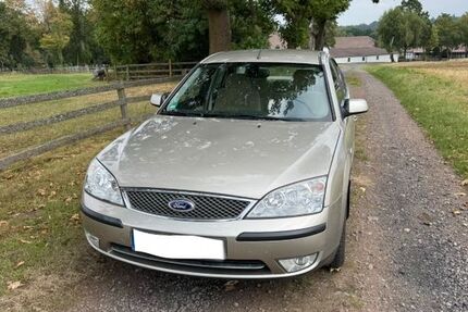 Ford Mondeo 65.500 km 2.800 &euro; Wolfhagen 34466