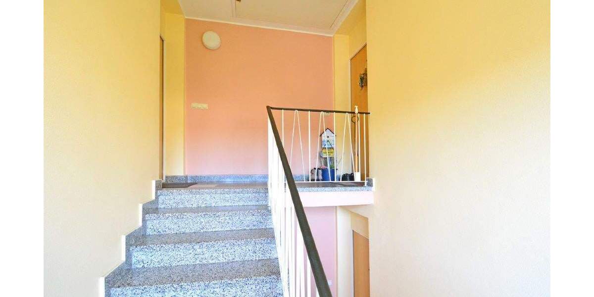 Vermietete 3-ZKB mit Balkon in ordentlicher Wohnlage von Niederzwehren 3 zimmer