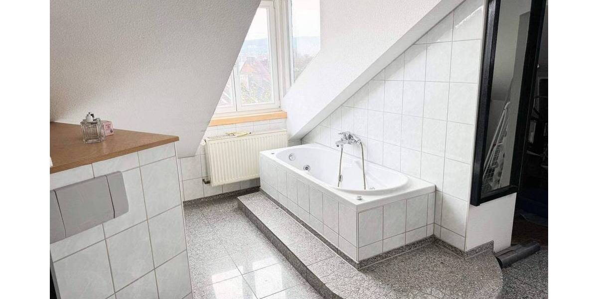Etagenwohnung Kassel West - 3 Zimmer, 108 m&sup2;, 340.000&euro; | Angebot:26833780