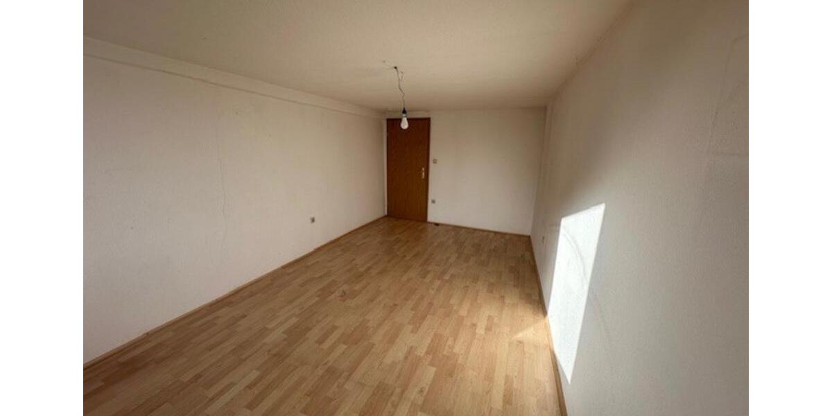 Etagenwohnung Felsberg - 2 Zimmer, 76 m&sup2;, 860&euro; | Angebot:25868210