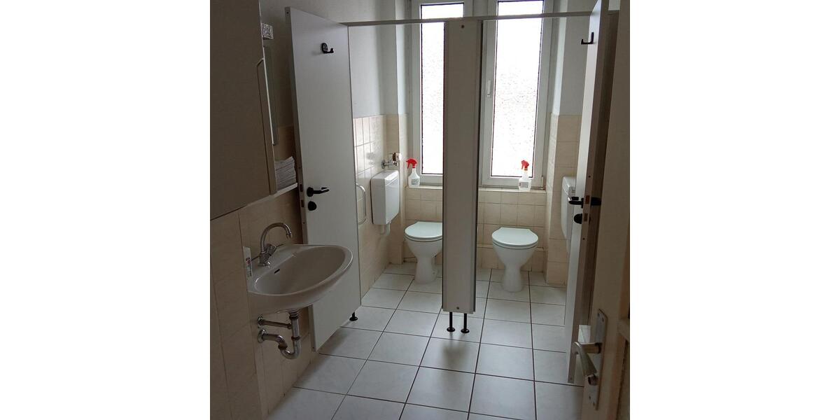 Etagenwohnung Kassel Niederzwehren - 5 Zimmer, 120 m&sup2;, 600&euro; | Angebot:26375812