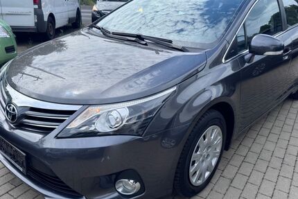 Toyota Avensis 133.000 km 7.500 &euro; Kassel 34123