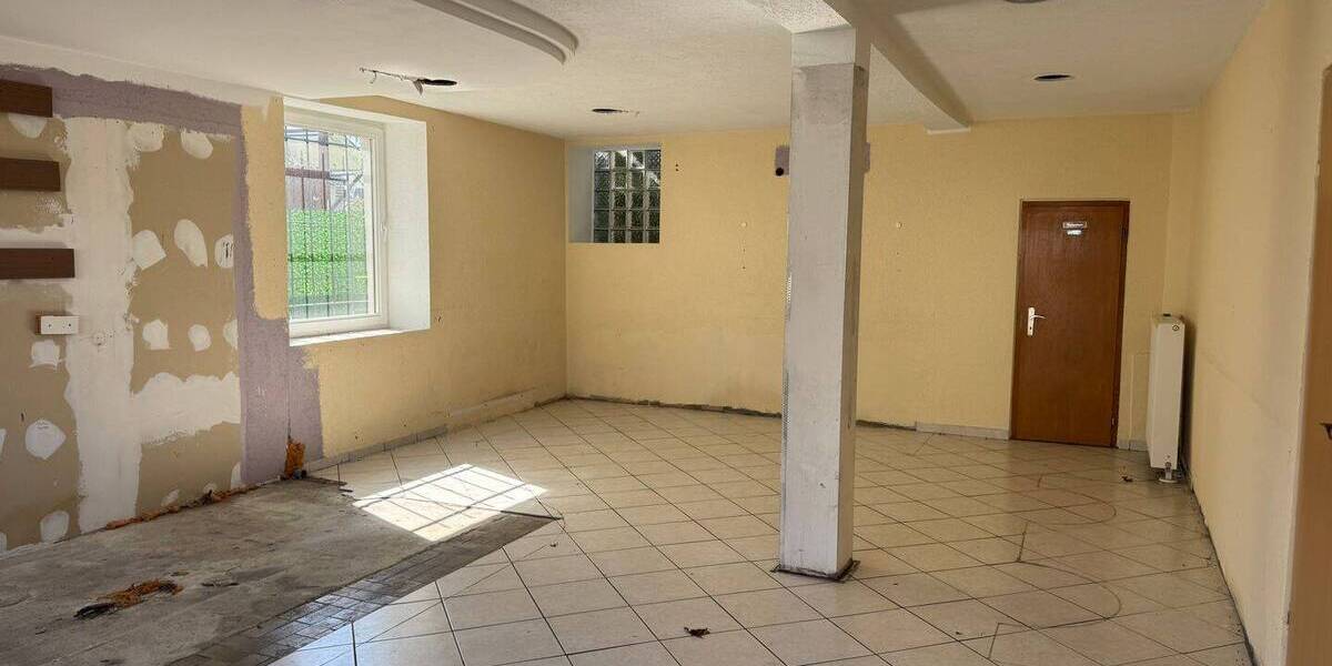 Mehrfamilienhaus, Wohnhaus Niestetal Sandershausen - 7 Zimmer, 203 m&sup2;, 299.000&euro; | Angebot:26450421
