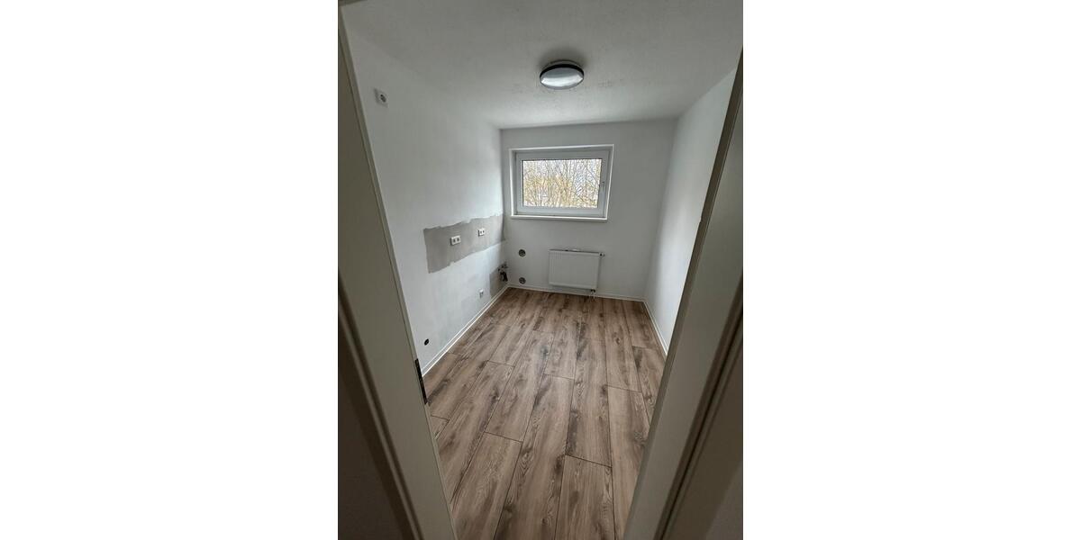 Etagenwohnung Kassel Philippinenhof-Warteberg - 3 Zimmer, 70 m&sup2;, 210.000&euro; | Angebot:25876304