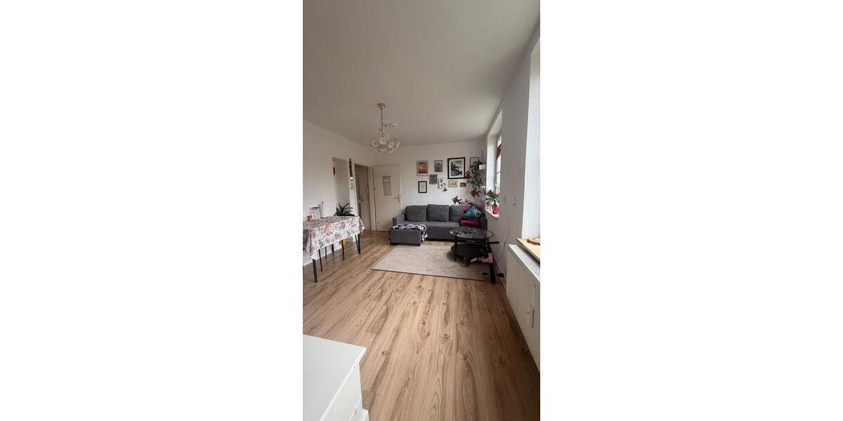 Etagenwohnung Kassel Philippinenhof-Warteberg - 3 Zimmer, 44 m&sup2;, 324&euro; | Angebot:25253679