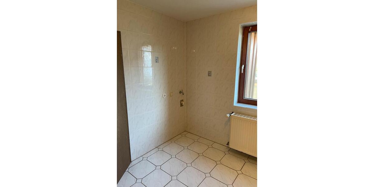 Einfamilienhaus Wolfhagen - 5 Zimmer, 115 m&sup2;, 1.000&euro; | Angebot:23333711