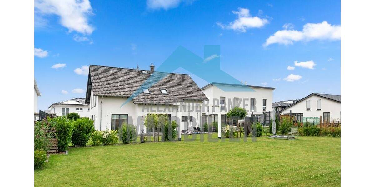 Einfamilienhaus Fritzlar - 5 Zimmer, 220 m&sup2;, 599.500&euro; | Angebot:25705717