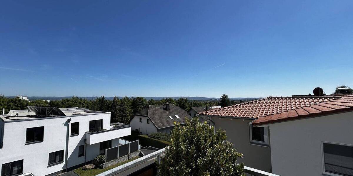 Wenig Hausgeld und viel Platz: Moderne 4-Zimmer-Wohnung mit zwei Balkonen in Kassel-Harleshausen! 4 zimmer