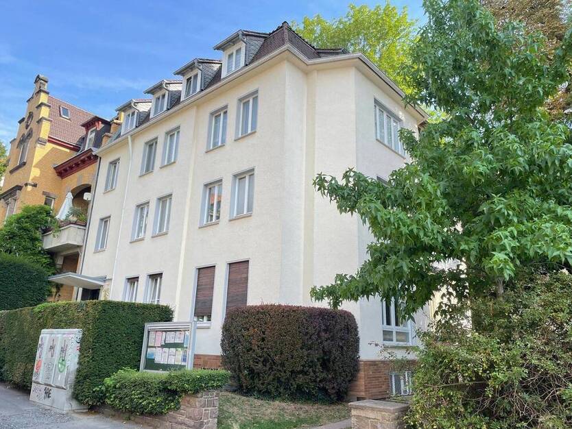 Schöne, renovierte 2 ZKB-Wohnung in beliebter Lage - Vorderer Westen