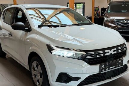 Dacia Sandero 40.000 km 10.900 &euro; Kassel 34123
