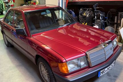 Mercedes-Benz 190 89.000 km 14.800 &euro; Felsberg 34587