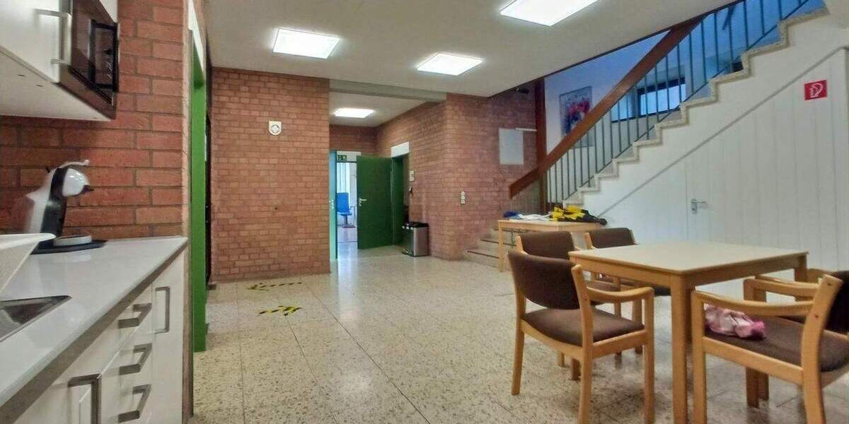 Gewerbeobjekt Baunatal Altenritte - 3 Zimmer, 164 m&sup2;, 1.230&euro; | Angebot:24155617