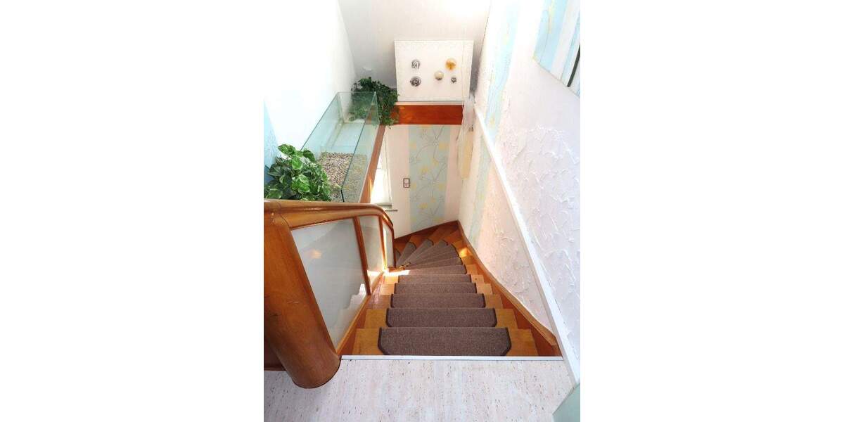 Mehrfamilienhaus, Wohnhaus Nieste - 6 Zimmer, 140 m&sup2;, 115.000&euro; | Angebot:25834715