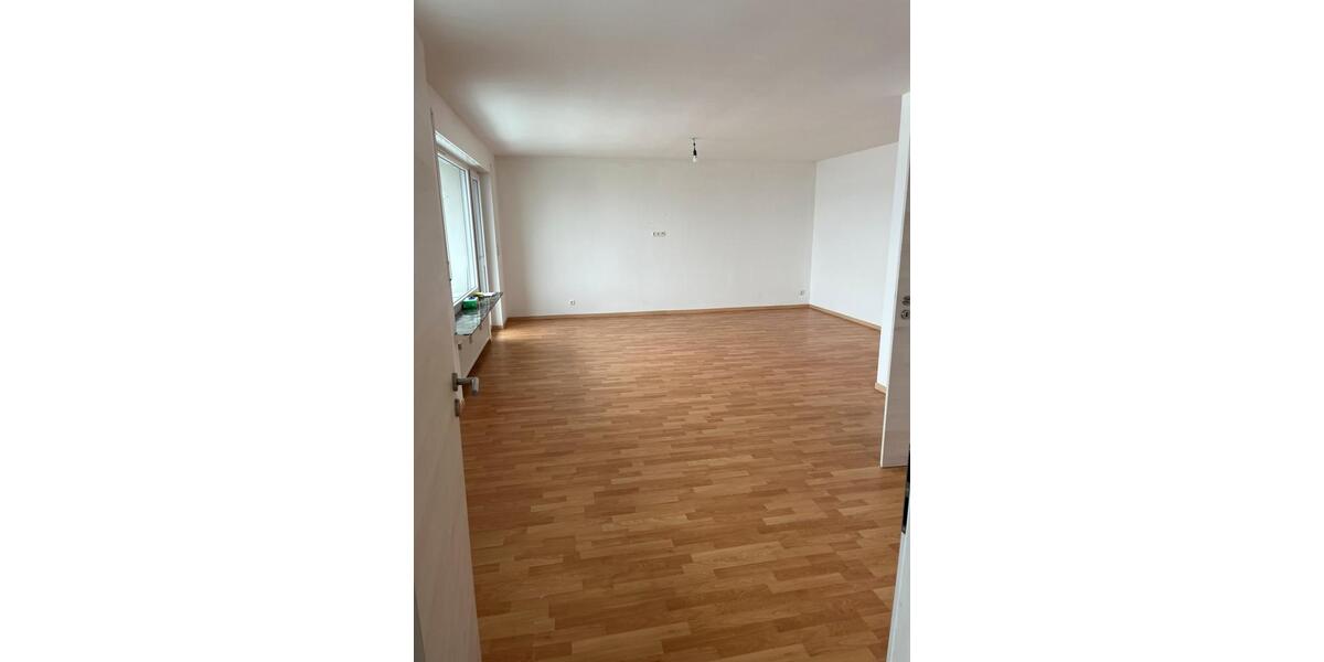 Mietwohnung (Zweifamilienhaus) 4 zimmer