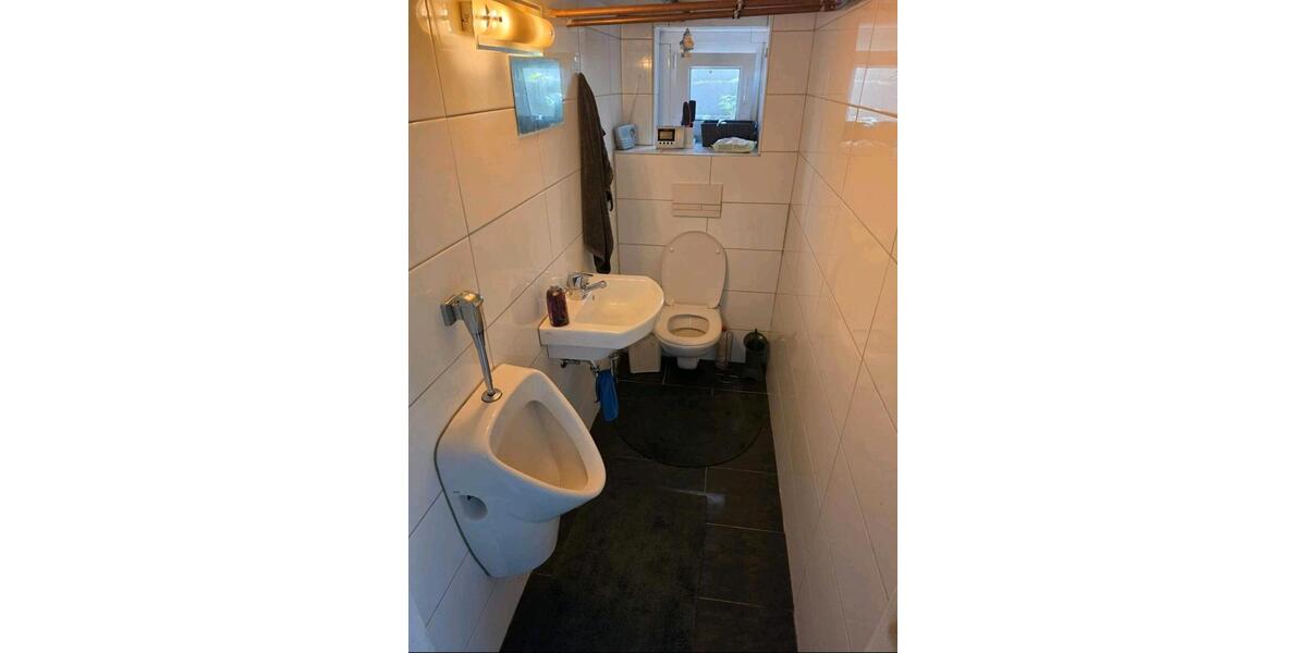 Reihenhaus Lohfelden - 8 Zimmer, 125 m&sup2;, 320.000&euro; | Angebot:27189044
