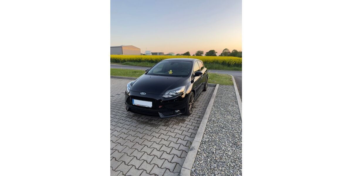 Ford Focus 110.000 km 12.200 &euro; Vellmar 34246